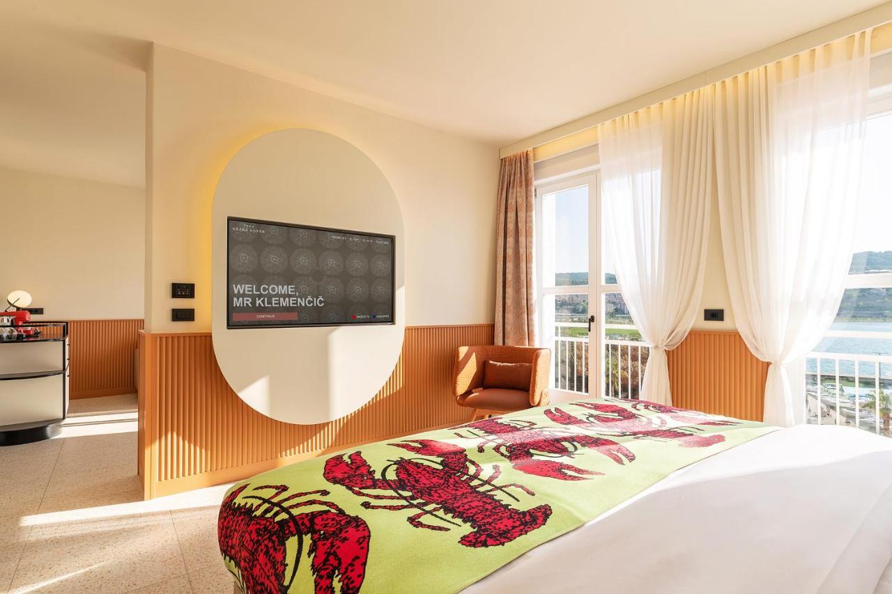 Hotel Grand Koper Luaran gambar