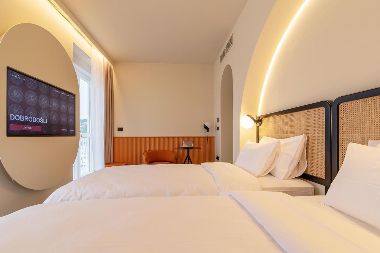 Hotel Grand Koper Luaran gambar