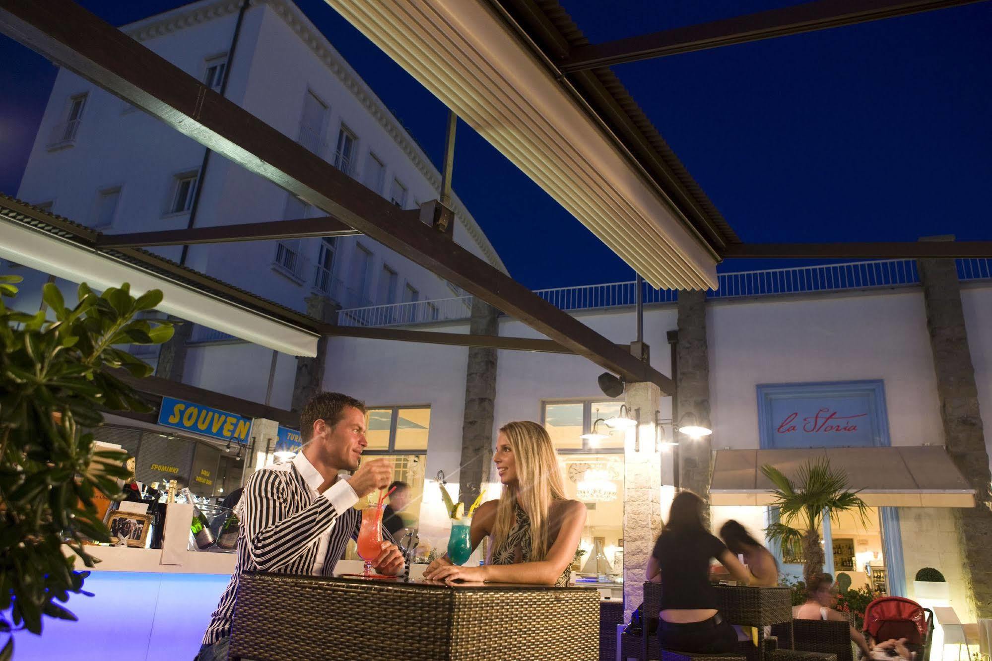 Hotel Grand Koper Luaran gambar
